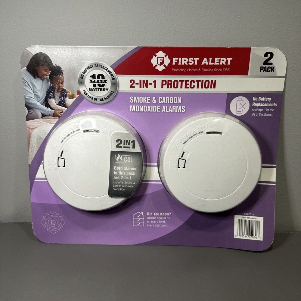 First Alert 2 In 1 Protection Smoke and Carbon Monoxide Alarm 2 Pack 1544678
